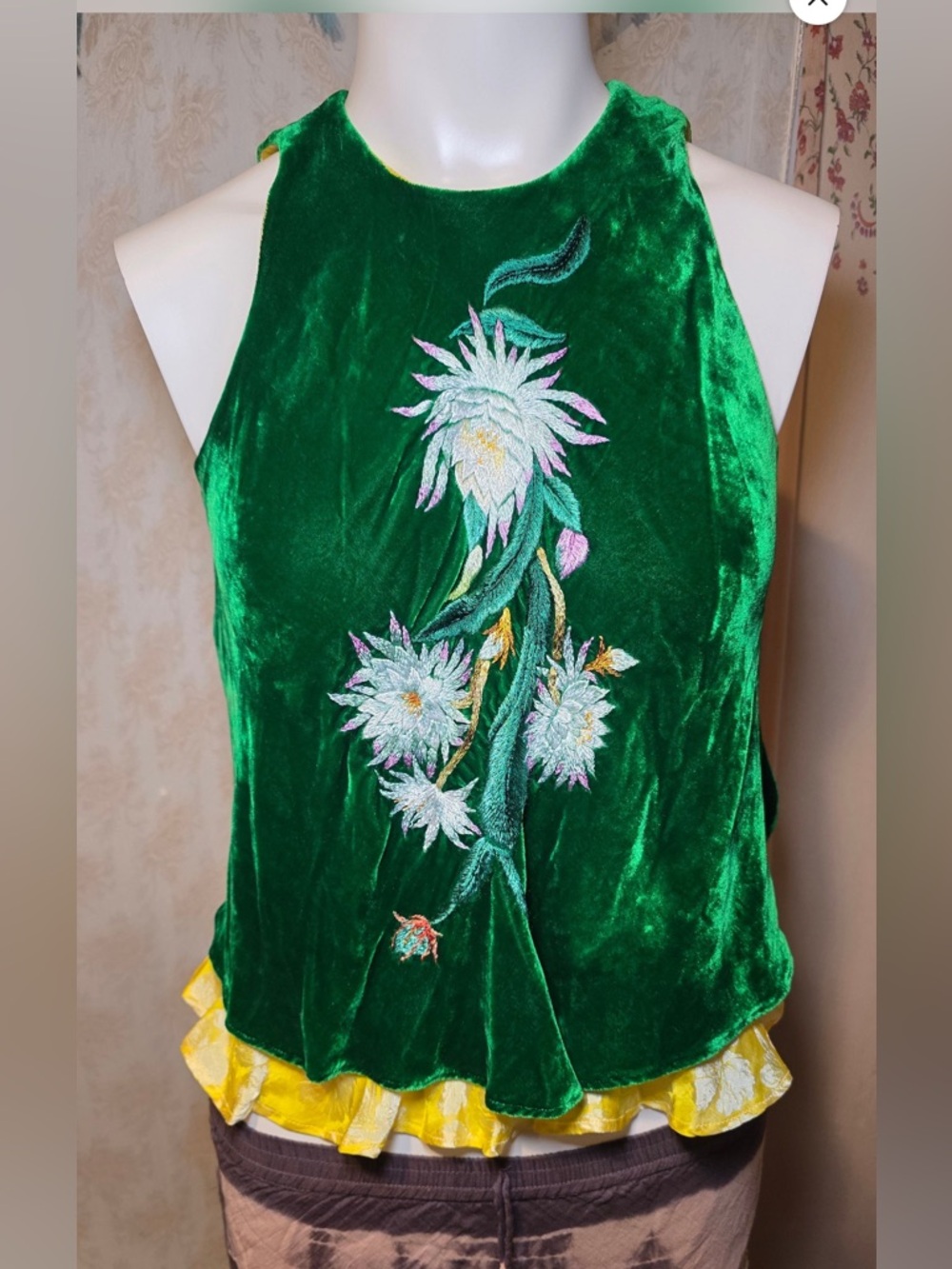 American Vintage Green Velvet Floral Embroidered Camisole with Yellow Ruffle